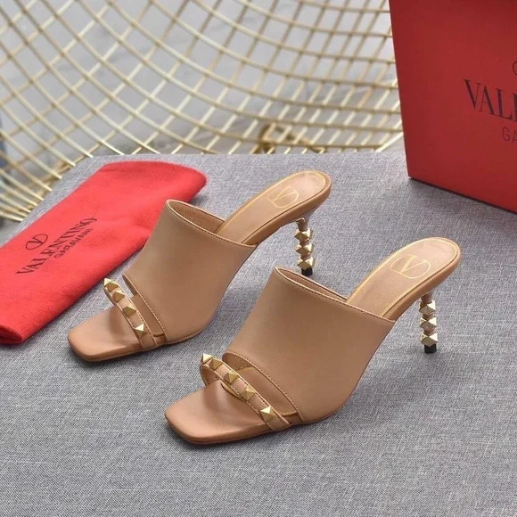 Valentino Rockstud Tower-Heel Mule Sandals - Picture 2 of 8